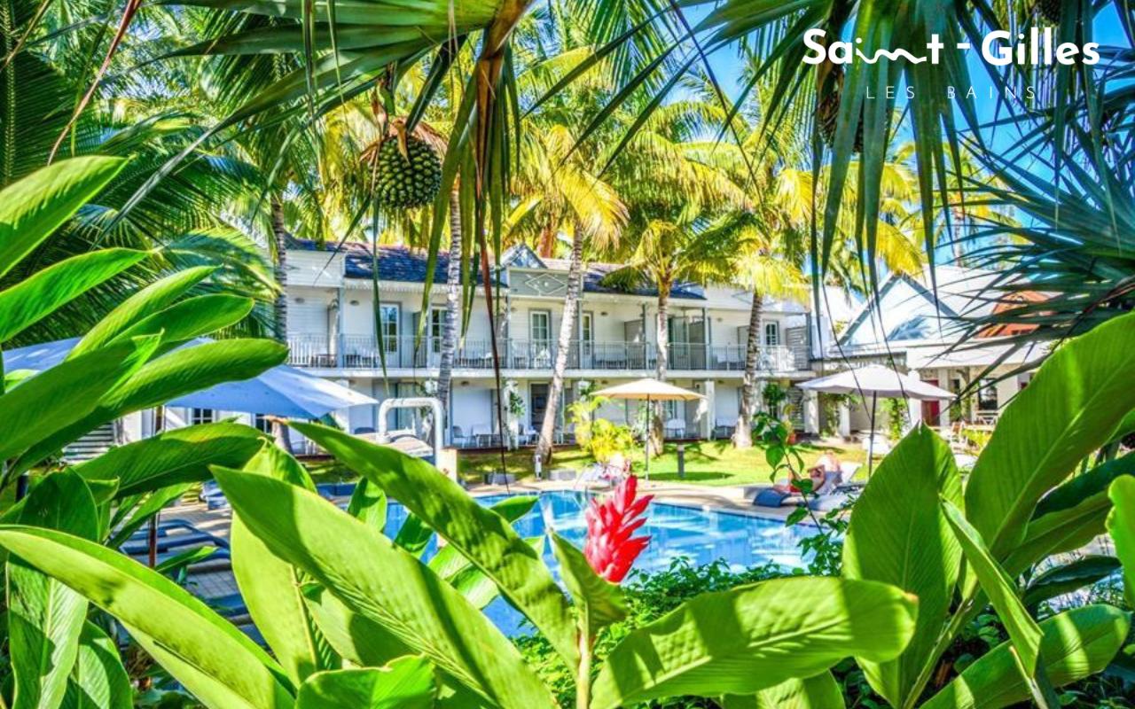 Jardin de l'hôtel Alamanda à La Réunion à Saint-Gilles Les Bains